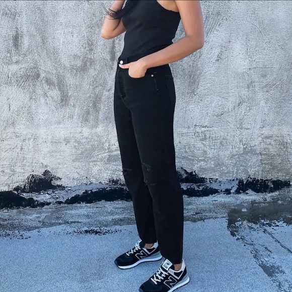 Aritzia| Denim Forum The Joni High Rise Loose Black Pants 29L. - Picture 6 of 16